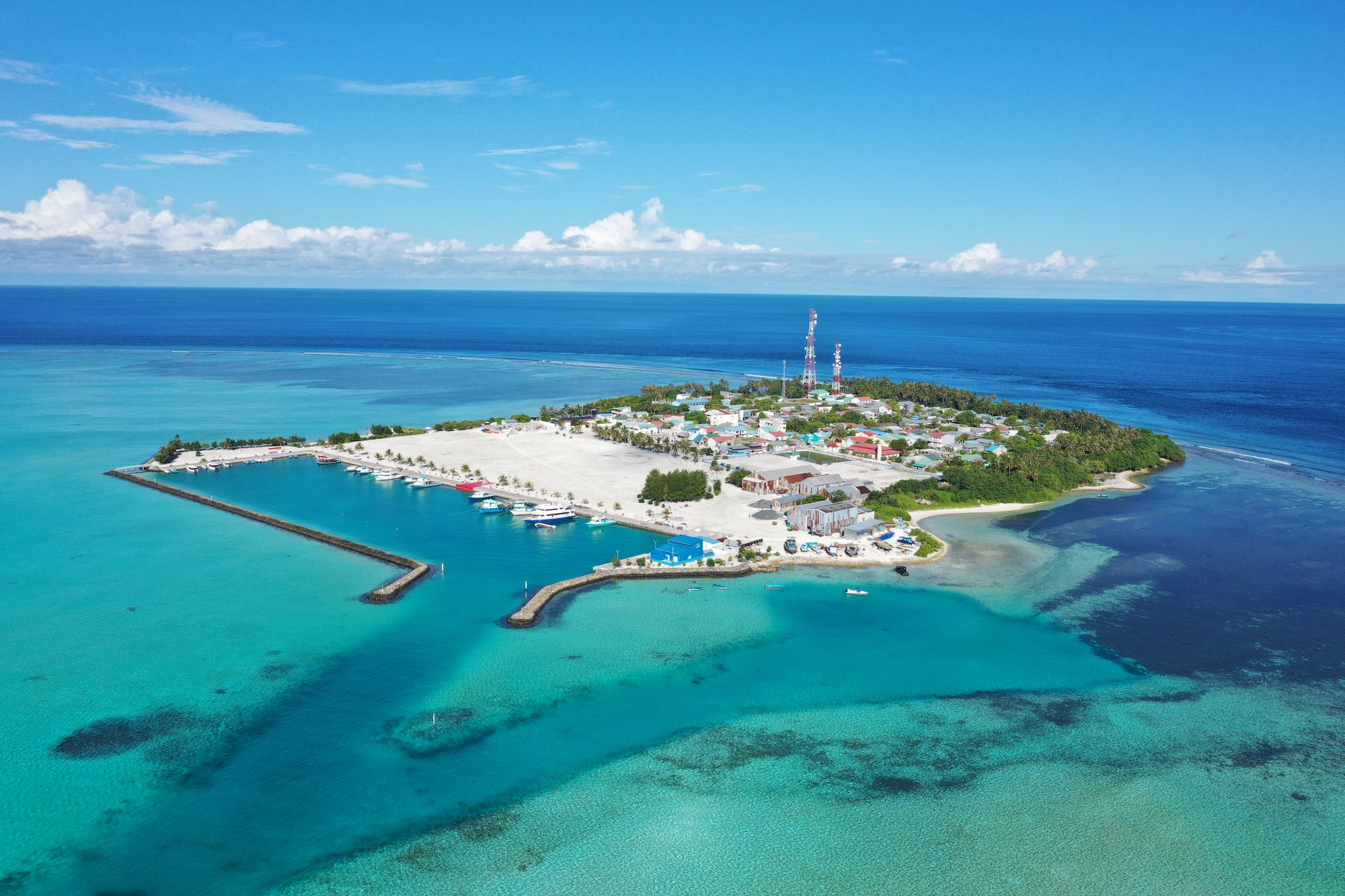 Gaafaru from above